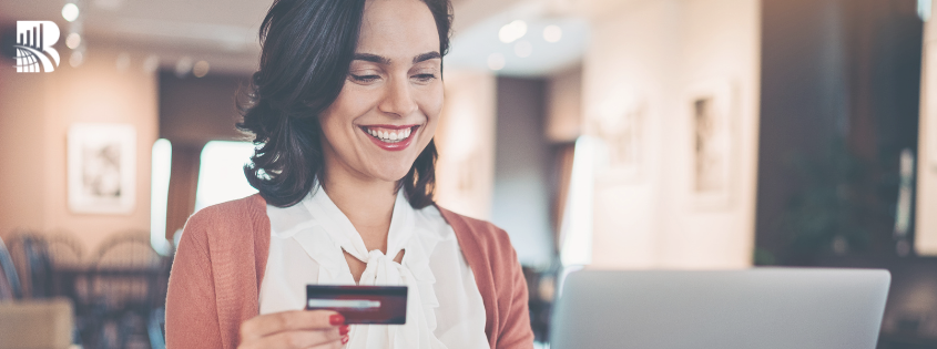 Deliver an e-commerce journey that delights. Optimize UX and digital touchpoints to turn browsers into buyers—just like this satisfied online shopper.